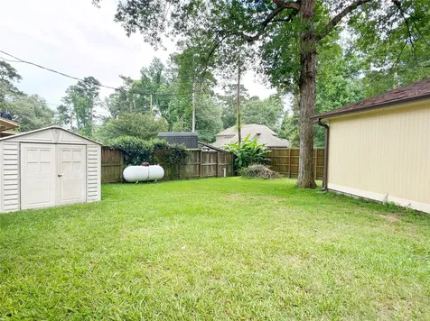 1806 Southwood Drive Woodbranch TX 77357
