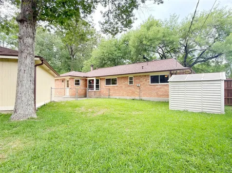 1806 Southwood Drive Woodbranch TX 77357