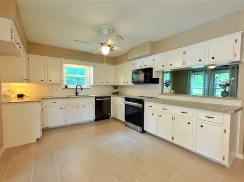 1806 Southwood Drive Woodbranch TX 77357