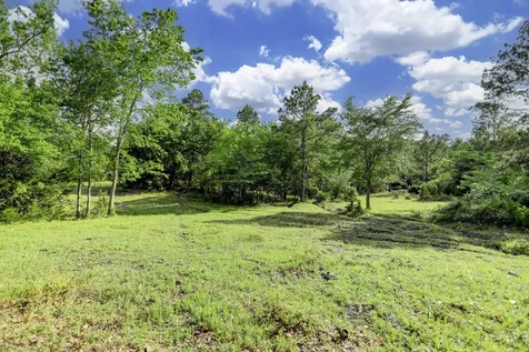 7198 Cr 208 Navasota TX 77868