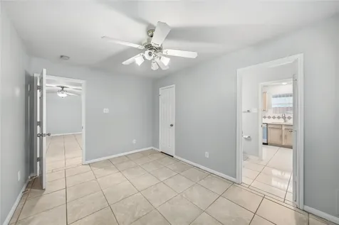 7027 Waveland Drive Houston TX 77072