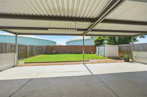 7027 Waveland Drive Houston TX 77072