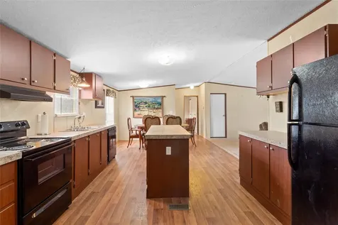 220 Pr 8464 Broaddus TX 75929