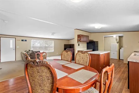 220 Pr 8464 Broaddus TX 75929