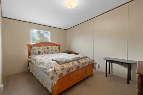 220 Pr 8464 Broaddus TX 75929