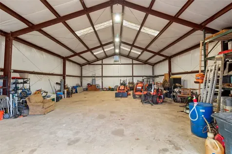 220 Pr 8464 Broaddus TX 75929