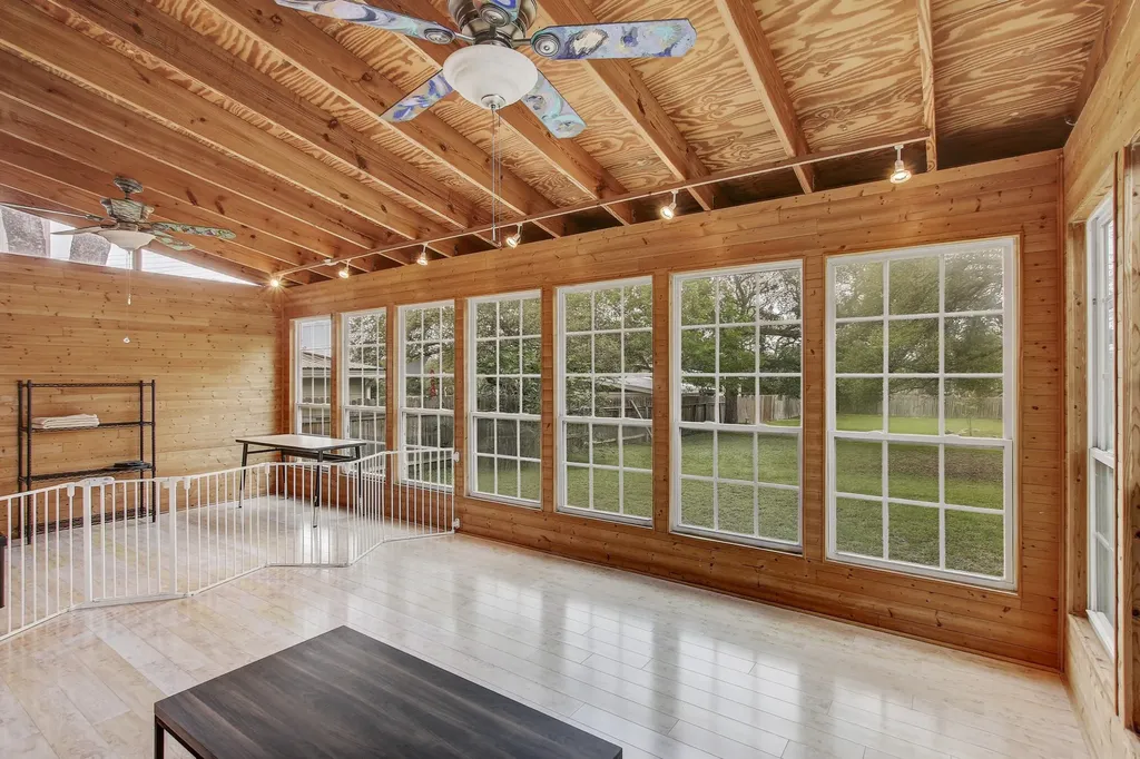 11831 Carshalton Drive Austin TX 78758