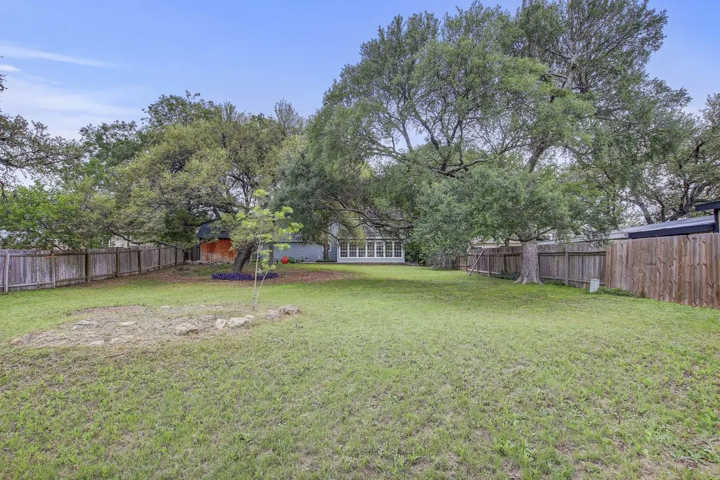 11831 Carshalton Drive Austin TX 78758