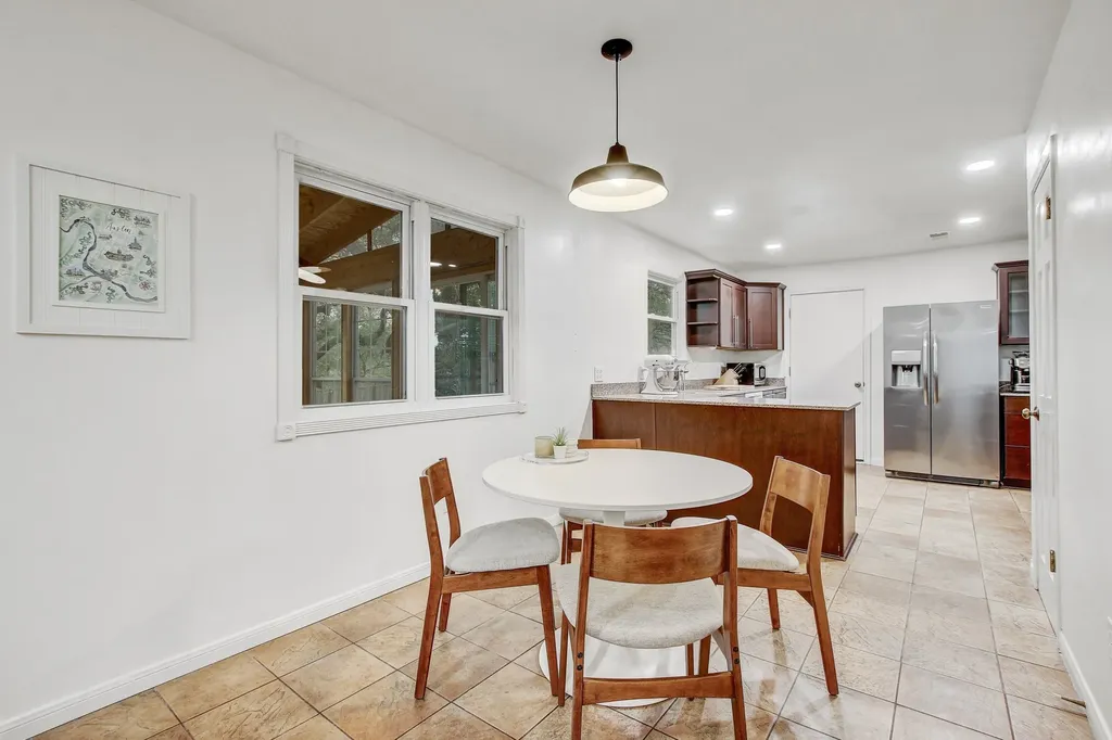 11831 Carshalton Drive Austin TX 78758