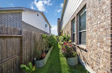 8803 Autumn Pine Drive Missouri City TX 77459
