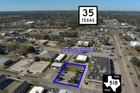 2408 & 2409 S Park Avenue Pearland TX 77581