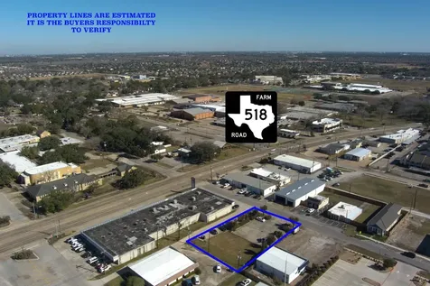 2408 & 2409 S Park Avenue Pearland TX 77581