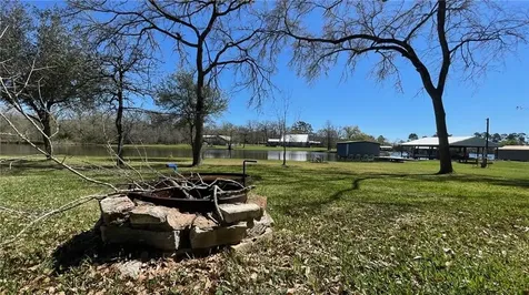 11810 Riley Green Road Franklin TX 77836