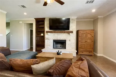11810 Riley Green Road Franklin TX 77836