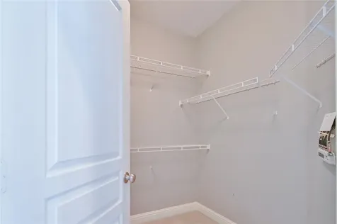 42 Versante Court Houston TX 77070
