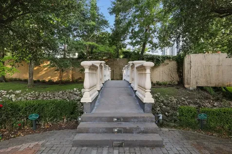 5007 Cedar Creek Drive Houston TX 77056
