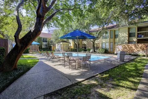 1881 Bering Drive 12 Houston TX 77057