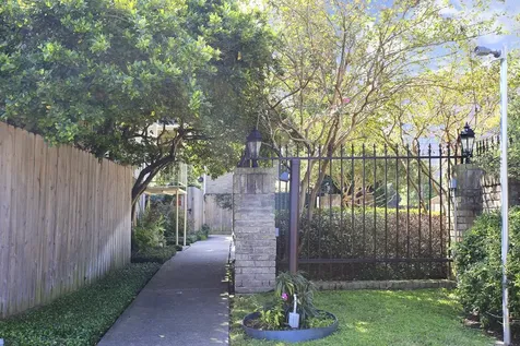 1881 Bering Drive 12 Houston TX 77057