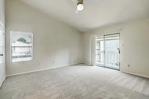 1881 Bering Drive 12 Houston TX 77057