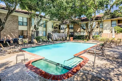 1881 Bering Drive 12 Houston TX 77057
