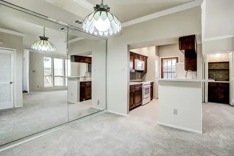 1881 Bering Drive 12 Houston TX 77057