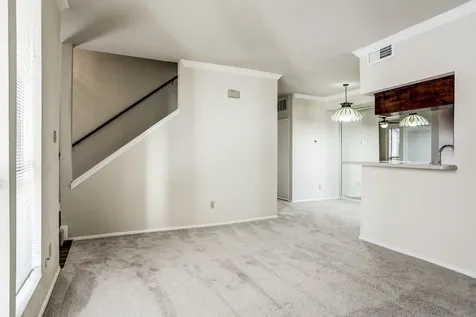 1881 Bering Drive 12 Houston TX 77057