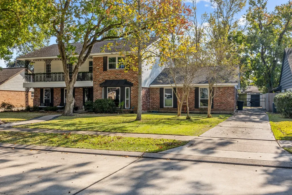 326 Bayou View Drive El Lago TX 77586
