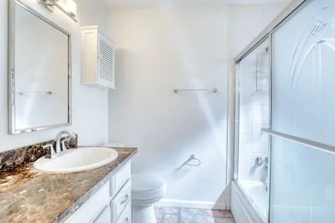 2201 Fountain View Drive J 15 Houston TX 77057