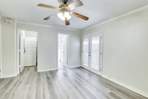 2201 Fountain View Drive J 15 Houston TX 77057
