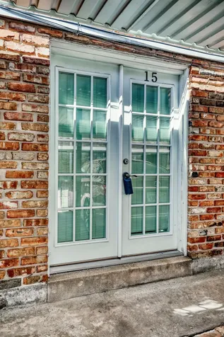 2201 Fountain View Drive J 15 Houston TX 77057