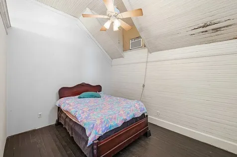 107 E Main Street Eagle Lake TX 77434
