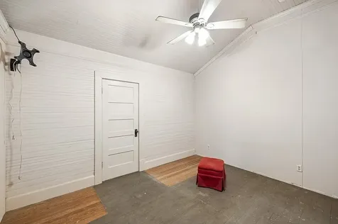 107 E Main Street Eagle Lake TX 77434