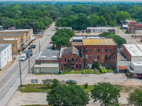 107 E Main Street Eagle Lake TX 77434