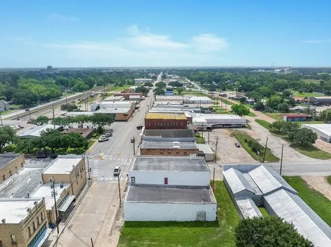 107 E Main Street Eagle Lake TX 77434