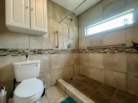 200 Fountain Lake W 128 Livingston TX 77351