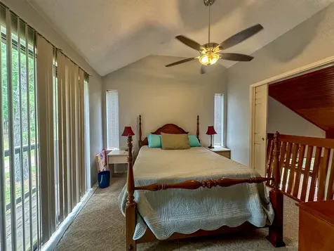 200 Fountain Lake W 128 Livingston TX 77351