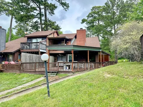 200 Fountain Lake W 128 Livingston TX 77351
