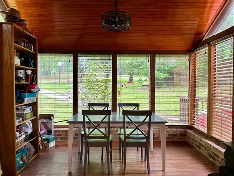 200 Fountain Lake W 128 Livingston TX 77351