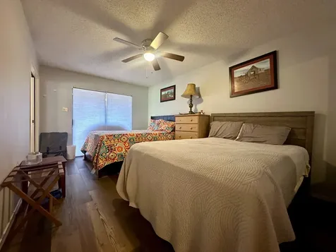 200 Fountain Lake W 128 Livingston TX 77351