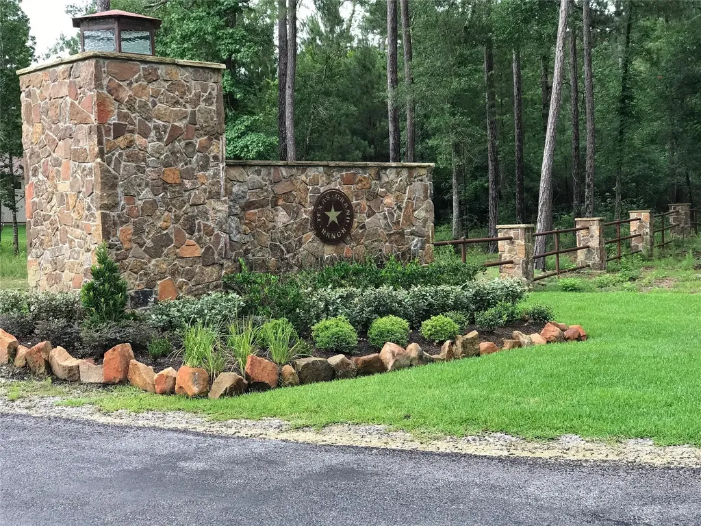 Lot 7 Inscription Lane Huntsville TX 77340
