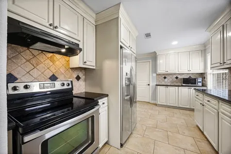 5303 Heatherbrook Drive Houston TX 77045