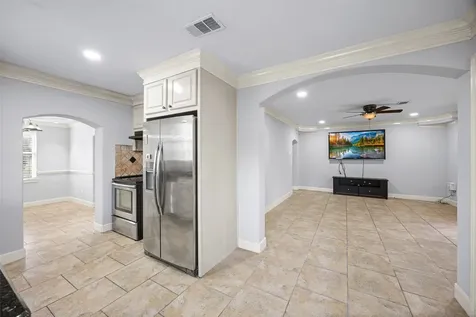 5303 Heatherbrook Drive Houston TX 77045