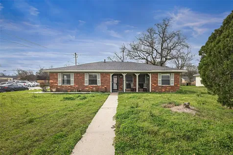 5303 Heatherbrook Drive Houston TX 77045