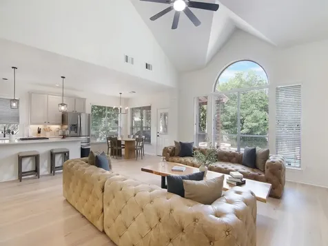11 Barlow Court The Woodlands TX 77382