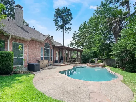 11 Barlow Court The Woodlands TX 77382