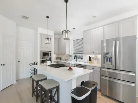 11 Barlow Court The Woodlands TX 77382