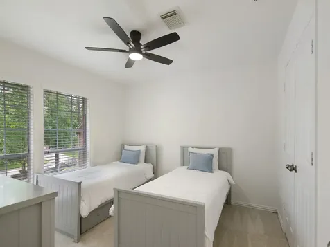 11 Barlow Court The Woodlands TX 77382