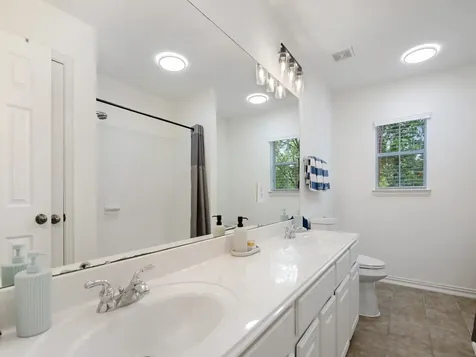 11 Barlow Court The Woodlands TX 77382