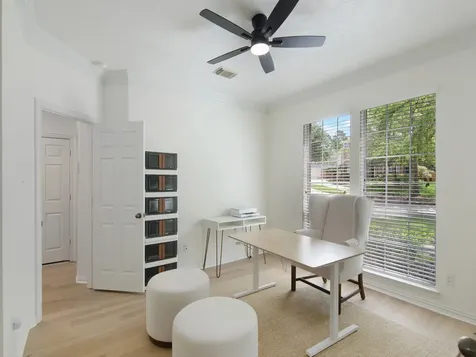 11 Barlow Court The Woodlands TX 77382