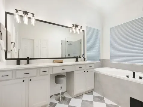 11 Barlow Court The Woodlands TX 77382